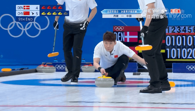 冬奥会中国男子冰壶战胜丹麦